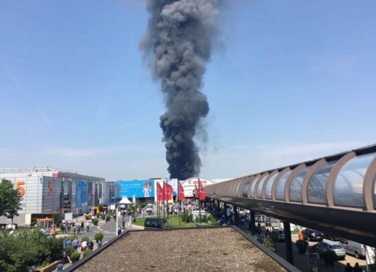 Spenden Sie Kleidung für Flüchtlinge!