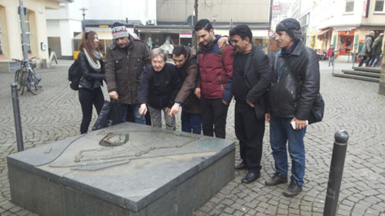 Stadtexkursion zum Kennenlernen der neuen Heimat