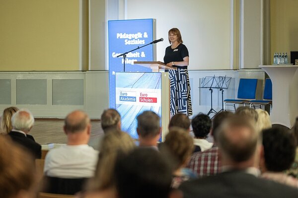 Drei Jahrzehnte – Persönlichkeit durch Bildung in Ostsachsen