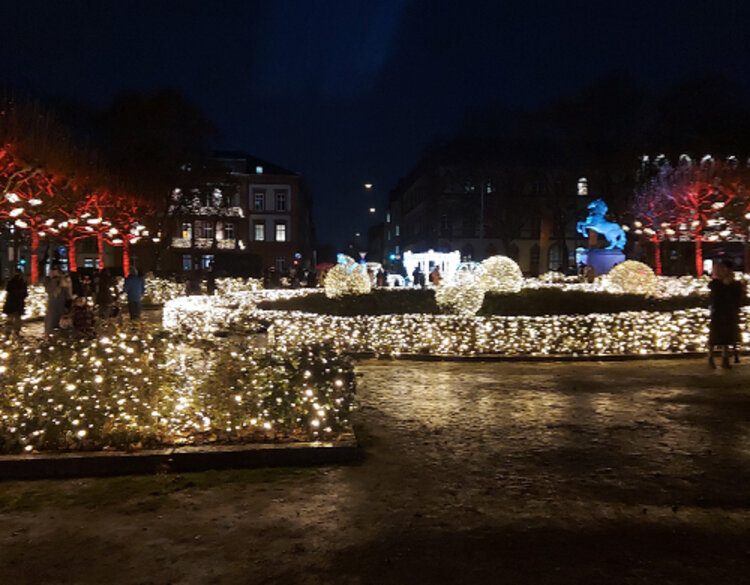 Wir wünschen eine frohe Advents- und Weihnachtszeit