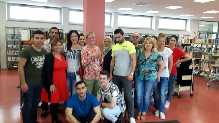 Integrationskursteilnehmer besuchten Bibliothek