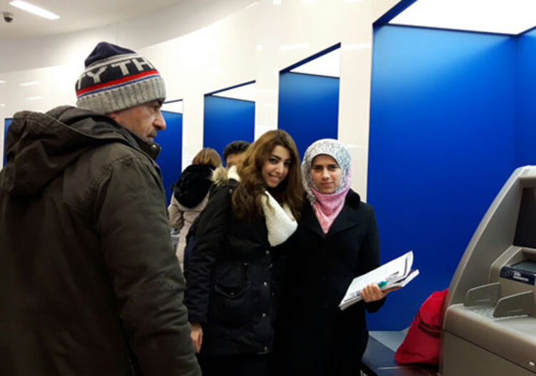 Praxisorientierter Unterricht in einer Bank