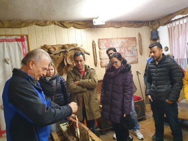 Ausflug in die Kokosweberei