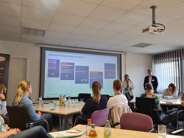 Praktikum: Türöffner für künftige Fachkräfte