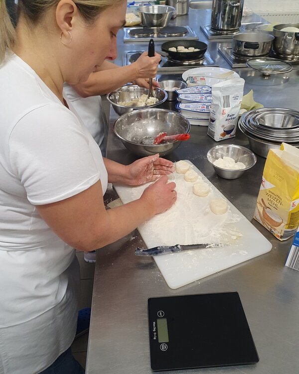 Verknüpfung von Sprache und Essen