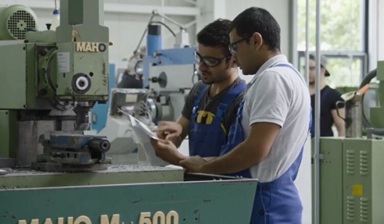 Erfolgreicher Rückblick: Flüchtlingsprojekt des Arbeitgeberverbandes