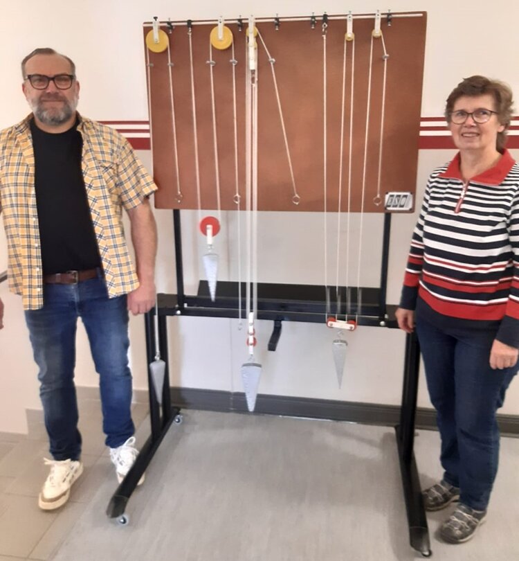 Übergabe einer Experimentierwand