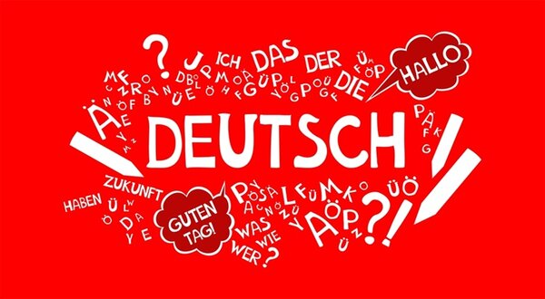 Deutsch lernen Illustration mit großem Deutsch-Schriftzug in weiß, Sprechblasen in denen Hallo und Guten Tag steht, den Artikeln der, die das auf rotem Hintergrund.