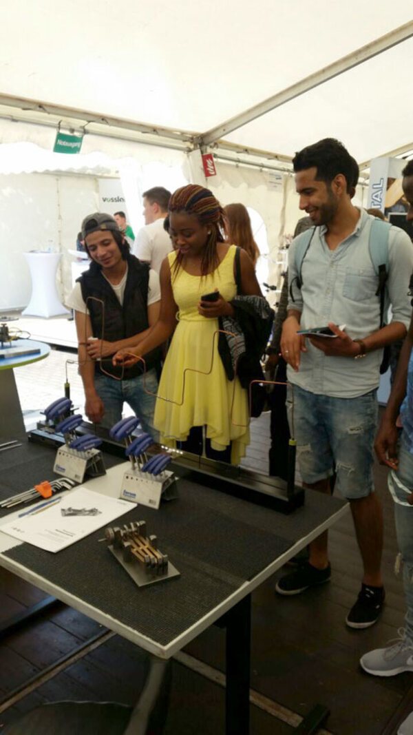 PerJuF-Teilnehmer auf der Ausbildungsmesse in Hagen