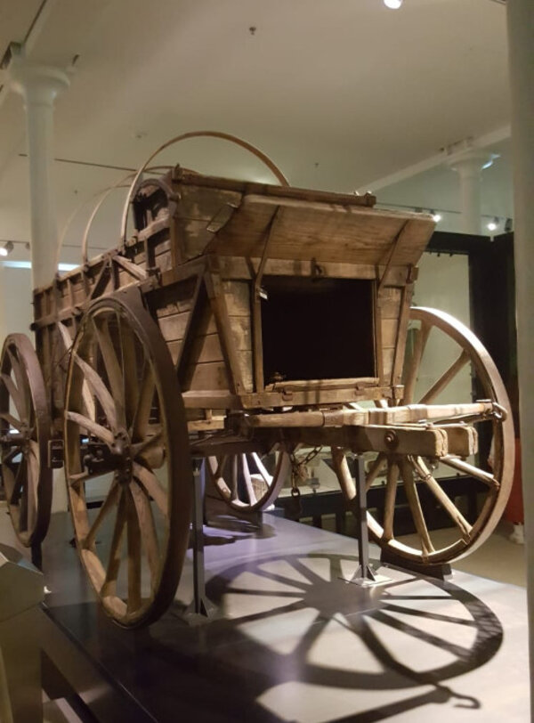 Gegensätze ziehen sich an – Contrasts are known to attract each other