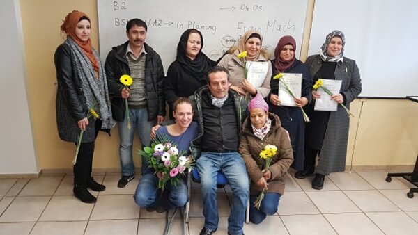 Zeugnisvergabe an den Euro-Schulen Jena