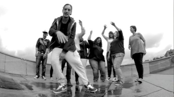 Video-Clip der Euro-Schulen Iserlohn feierte Premiere