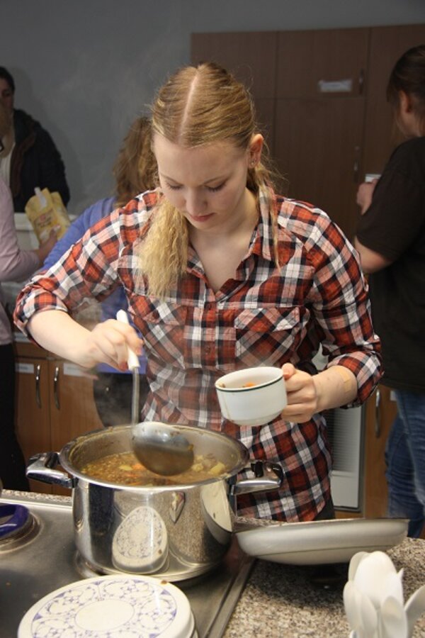 Flohmarkt haucht leeren Räumen Leben ein