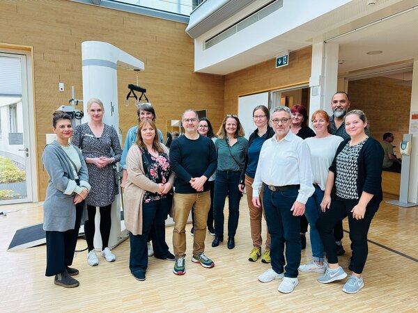 BSO und die Gesundheitsberufe Die Mitwirkenden der BSO gucken sich Ausbildungsbetriebe an