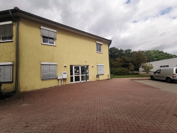 Erweiterte Beratungszeiten und neue Bücher