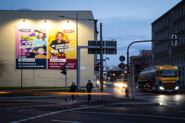 Neue Werbung für Euro Akademie und Euro-Schulen Halle „knallt“