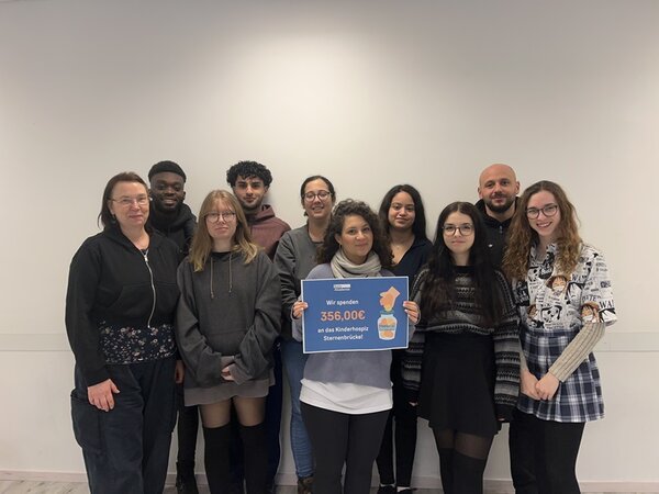 Kreative Spendenaktion: „Tüten-Kunst“ für den guten Zweck