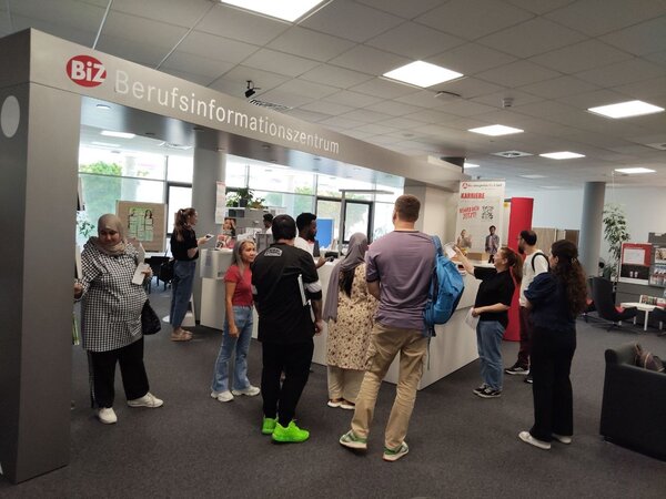 Gruppe IK-359 zu Besuch im BIZ