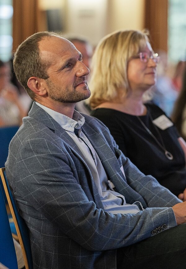 Drei Jahrzehnte – Persönlichkeit durch Bildung in Ostsachsen