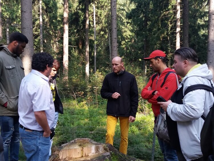 Integrationsprojekt: "Grüne Berufe" für Flüchtlinge und Migranten