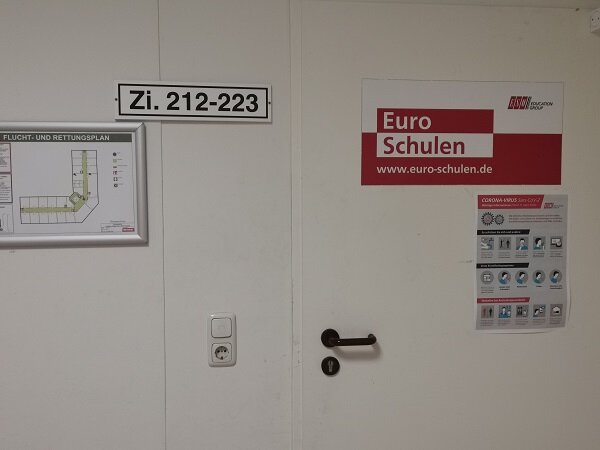 Erweiterte Beratungszeiten und neue Bücher