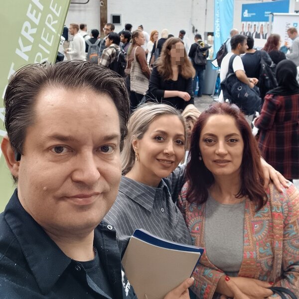 Karierretag startet Teilnehmende auf dem Karrieretag im Areal Böhler in Düsseldorf.